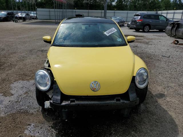 Photo 5 from auction – 2014 VOLKSWAGEN BEETLE with VIN 3VWJX7AT8EM633364