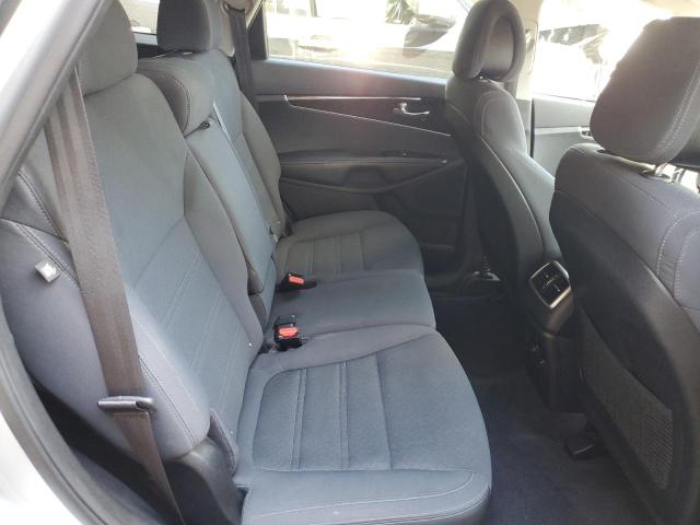 Photo 11 from auction – 2016 KIA SORENTO LX with VIN 5XYPG4A36GG096103