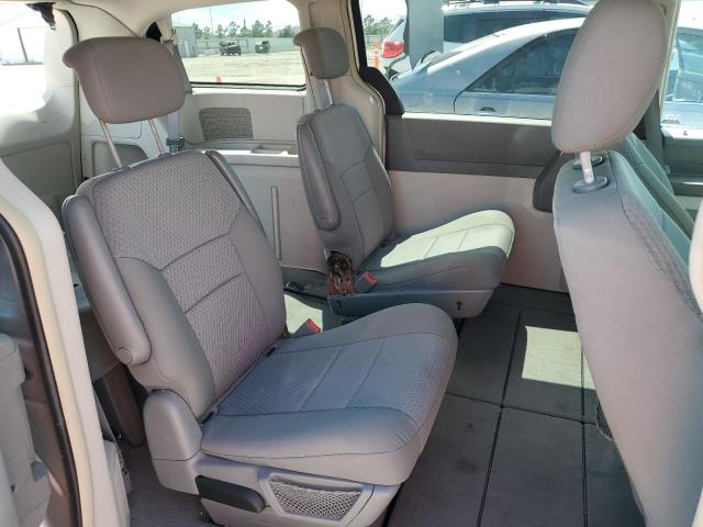 Photo 11 from auction – 2009 CHRYSLER TOWN & COU with VIN 2A8HR44E29R670912