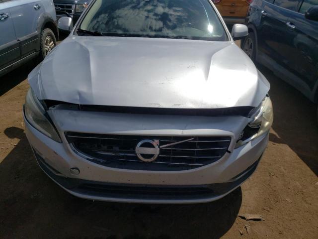 Photo 11 from auction – 2015 VOLVO S60 PREMIE with VIN YV140MFB8F1306118