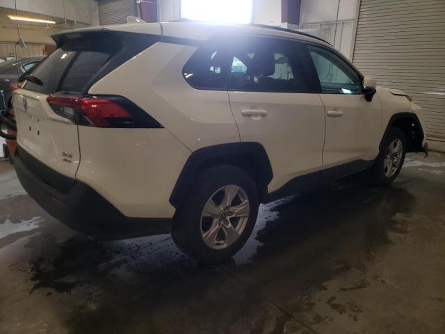 Photo 3 from auction – 2021 TOYOTA RAV4 XLE with VIN 2T3P1RFVXMC228495