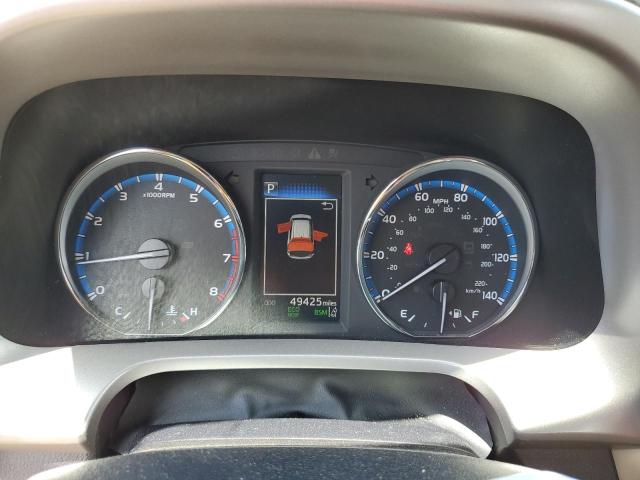 Photo 9 from auction – 2018 TOYOTA RAV4 with VIN 2T3YFREV7JW450056
