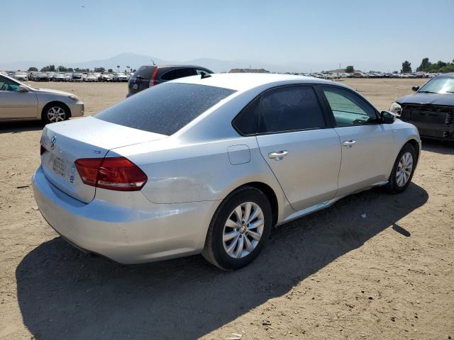 Photo 3 from auction – 2015 VOLKSWAGEN PASSAT S with VIN 1VWAS7A39FC007582