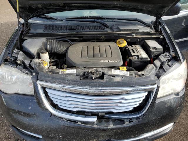 Photo 12 from auction – 2015 CHRYSLER TOWN & COU with VIN 2C4RC1CGXFR504096