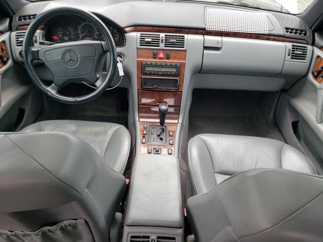 Photo 8 from auction – 1998 MERCEDES-BENZ E 320 with VIN WDBJF65F0WA528156