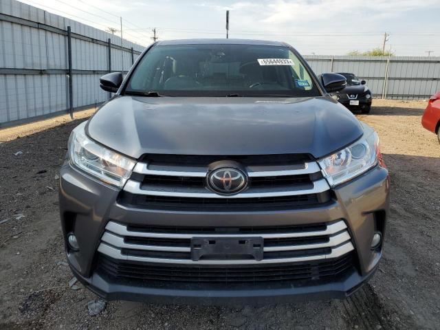 Photo 5 from auction – 2018 TOYOTA HIGHLANDER with VIN 5TDZZRFH7JS285342