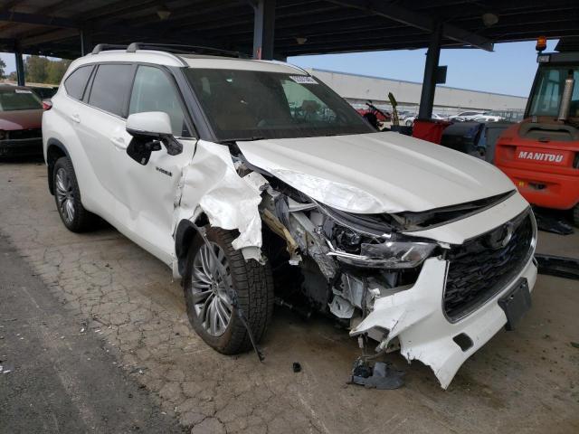Photo 4 from auction – 2020 TOYOTA HIGHLANDER with VIN 5TDEBRCH0LS006422