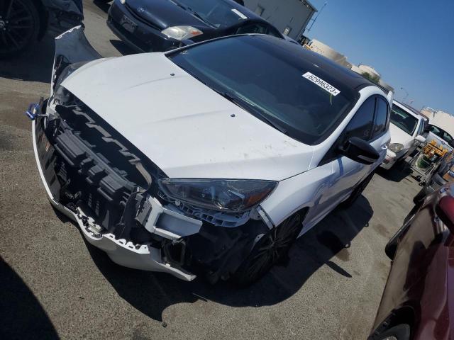 FORD FOCUS RS 2017 مع رقم تعريف المركبة WF0DP3THXH4118848 - صورة من المزاد