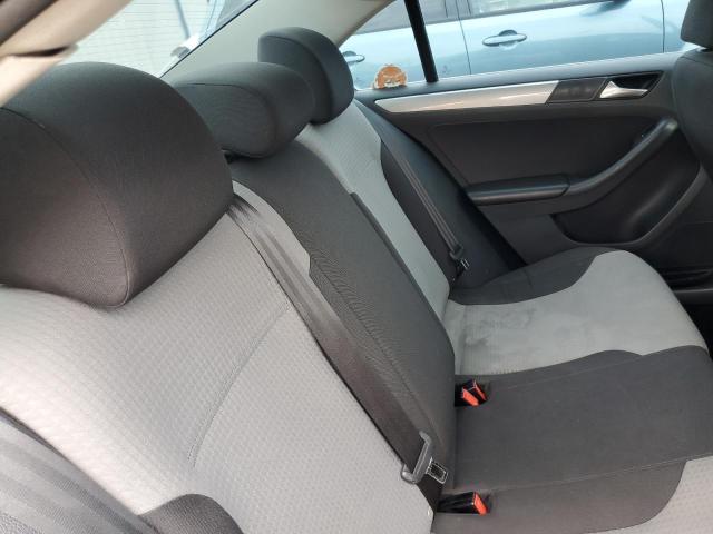 Photo 10 from auction – 2017 VOLKSWAGEN JETTA S with VIN 3VW2B7AJ9HM384014
