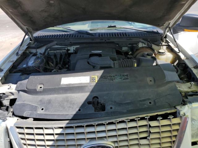 Снимка 12 от търг – 2004 FORD EXPEDITION с VIN 1FMPU17L44LB30159