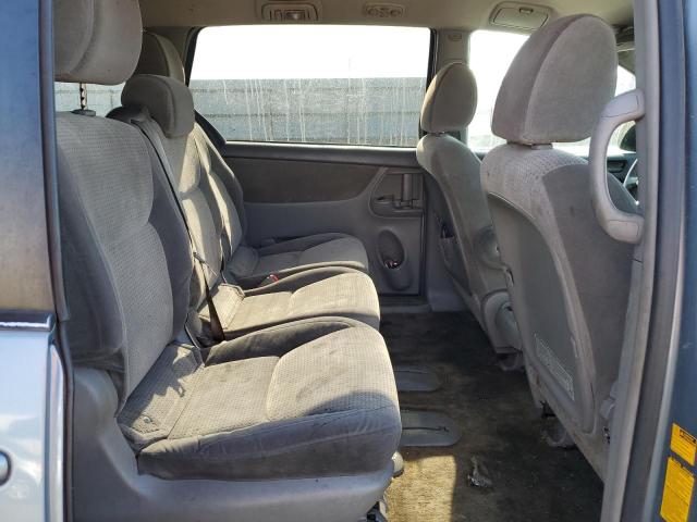 Photo 11 from auction – 2010 TOYOTA SIENNA CE with VIN 5TDKK4CC3AS304924