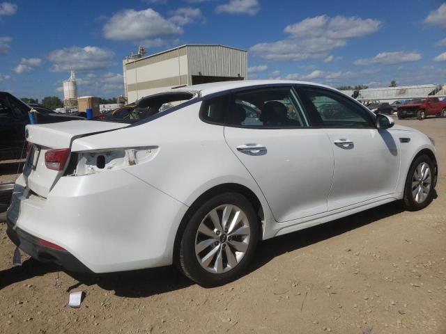 Photo 3 from auction – 2017 KIA OPTIMA LX with VIN 5XXGT4L31HG161809