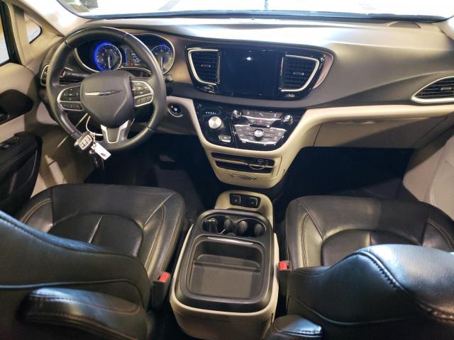 Photo 8 from auction – 2017 CHRYSLER PACIFICA T with VIN 2C4RC1BG2HR712199