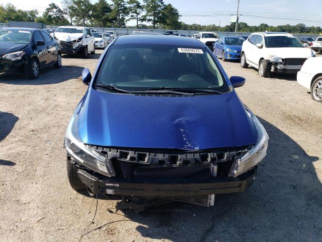 Photo 5 from auction – 2017 KIA FORTE LX with VIN 3KPFL4A78HE121527