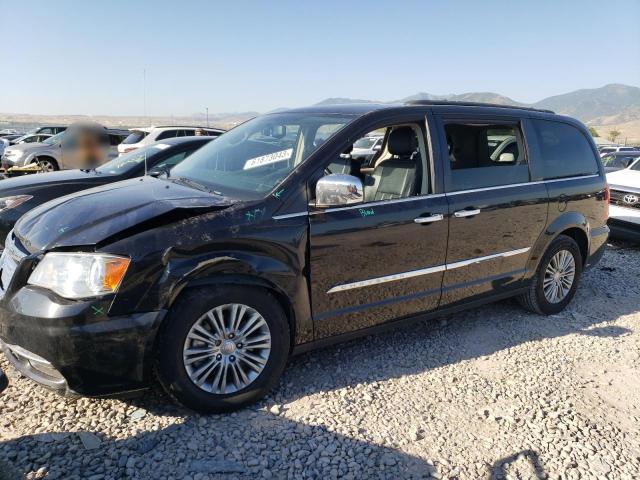 CHRYSLER TOWN & COU 2016 with VIN 2C4RC1CGXGR159010 - Photo from auction