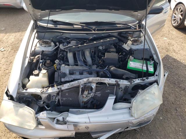 Снимка 11 от търг – 2002 MAZDA 626 ES с VIN 1YVGF22FX25274980