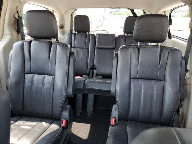 Photo 10 from auction – 2014 CHRYSLER TOWN & COU with VIN 2C4RC1BG8ER207327