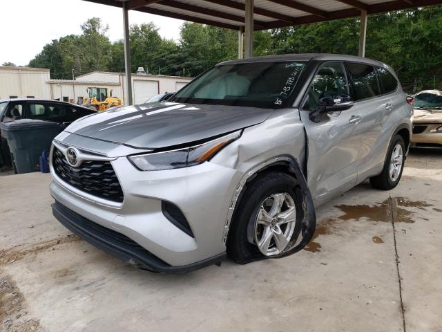 TOYOTA HIGHLANDER 2022 with VIN 5TDCZRAH1NS096673 - Photo from auction