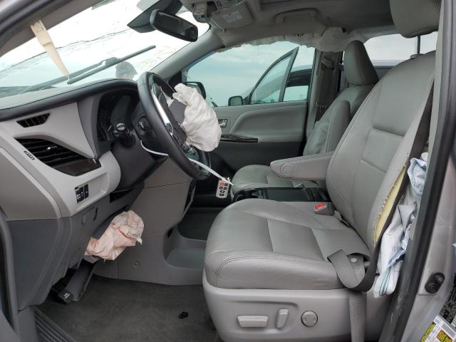 Photo 7 from auction – 2018 TOYOTA SIENNA XLE with VIN 5TDDZ3DC7JS200286