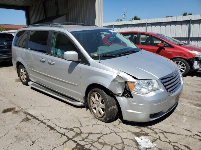 Photo 4 from auction – 2008 CHRYSLER TOWN & COU with VIN 2A8HR54P98R610891