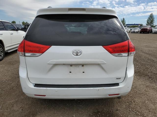 Photo 6 from auction – 2011 TOYOTA SIENNA XLE with VIN 5TDYK3DC6BS134756