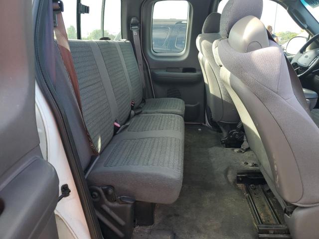 Photo 10 from auction – 2002 FORD F150 with VIN 1FTRX172X2NB64572