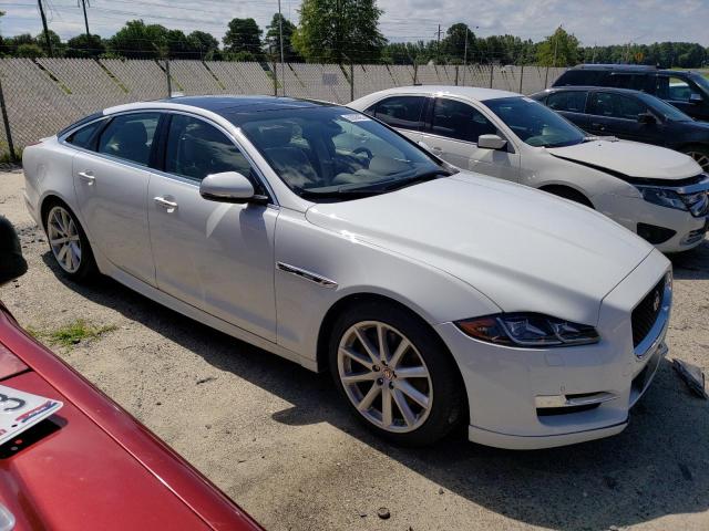 Foto 4 de la subasta – 2016 JAGUAR XJ con VIN SAJWJ1CD2G8V92185