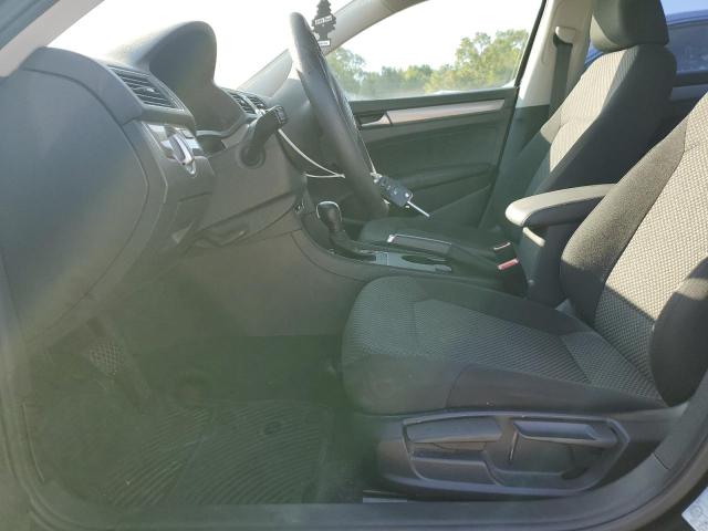 Photo 7 from auction – 2015 VOLKSWAGEN PASSAT S with VIN 1VWAT7A33FC091055