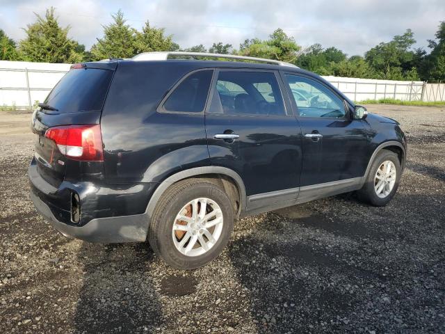Photo 3 from auction – 2015 KIA SORENTO LX with VIN 5XYKT3A69FG554077
