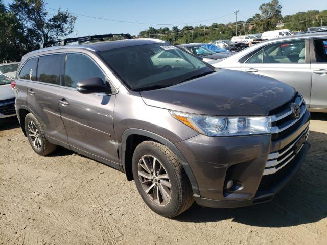 Photo 4 from auction – 2019 TOYOTA HIGHLANDER with VIN 5TDJZRFH9KS570073
