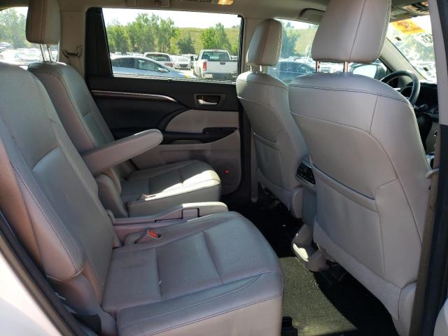 Photo 11 from auction – 2016 TOYOTA HIGHLANDER with VIN 5TDDKRFHXGS248132