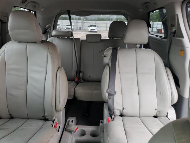 Photo 10 from auction – 2013 TOYOTA SIENNA XLE with VIN 5TDYK3DC4DS377789