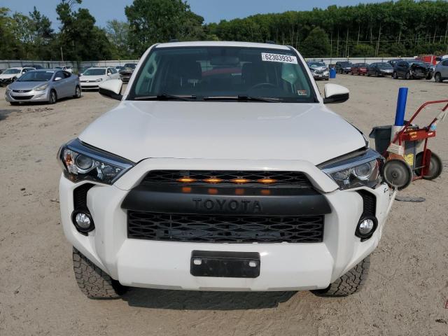 Photo 5 from auction – 2019 TOYOTA 4RUNNER SR with VIN JTEBU5JR9K5662524