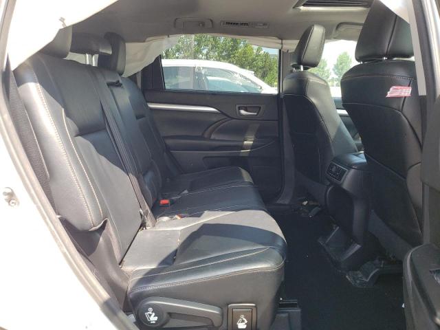 Photo 11 from auction – 2017 TOYOTA HIGHLANDER with VIN 5TDJZRFH1HS396086
