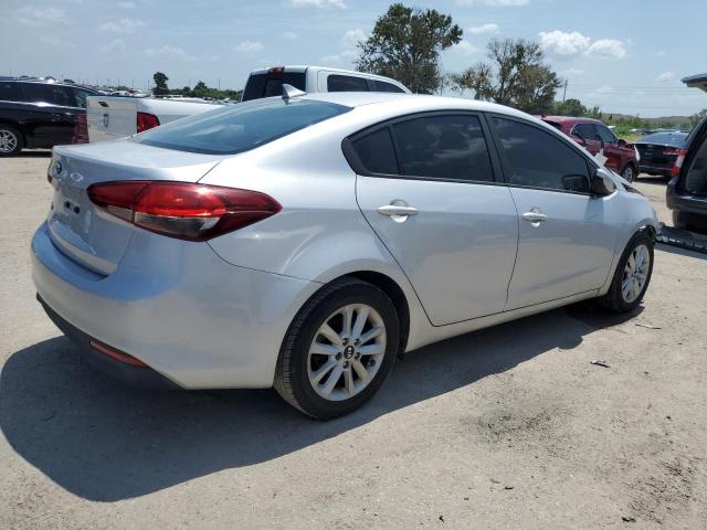 Photo 3 from auction – 2017 KIA FORTE LX with VIN 3KPFL4A78HE069302