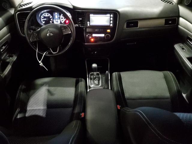 Photo 8 from auction – 2017 MITSUBISHI OUTLANDER with VIN JA4AD3A39HZ052845