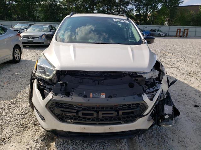 Photo 5 from auction – 2017 FORD ESCAPE SE with VIN 1FMCU9GD8HUC70396
