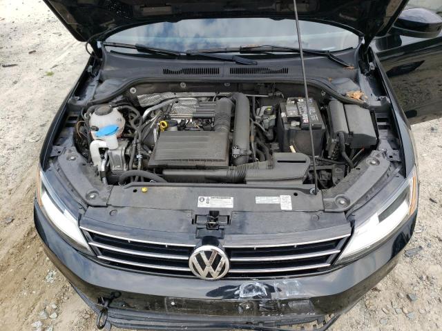 Photo 11 from auction – 2018 VOLKSWAGEN JETTA S with VIN 3VW2B7AJ4JM209093