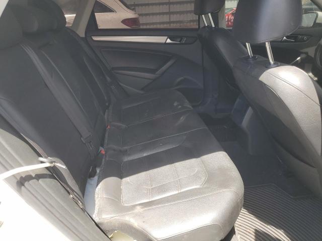 Photo 10 from auction – 2014 VOLKSWAGEN PASSAT S with VIN 1VWAT7A3XEC037105