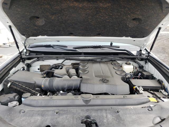 Photo 12 from auction – 2022 TOYOTA 4RUNNER SR with VIN JTERU5JR2N6078561