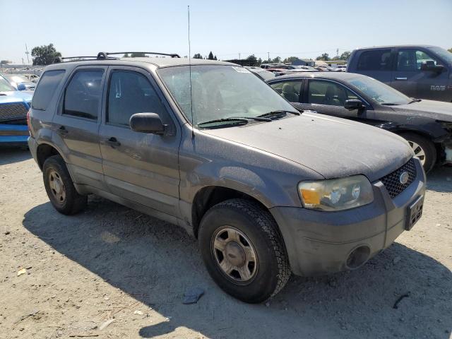 Photo 4 from auction – 2005 FORD ESCAPE XLS with VIN 1FMYU02Z45KD12803