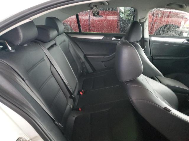 Photo 10 from auction – 2018 VOLKSWAGEN JETTA SE with VIN 3VWDB7AJ7JM210375