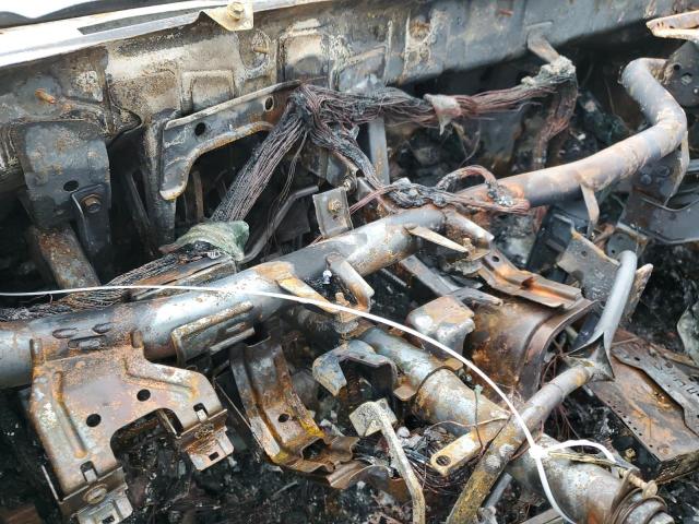 Photo 9 from auction – 2000 NISSAN FRONTIER K with VIN 1N6ED26T8YC328880