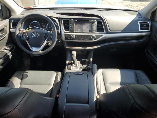 Photo 8 from auction – 2019 TOYOTA HIGHLANDER with VIN 5TDJZRFH4KS612312