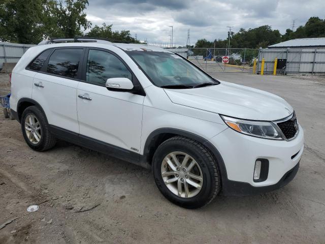Photo 4 from auction – 2015 KIA SORENTO LX with VIN 5XYKTCA68FG607450