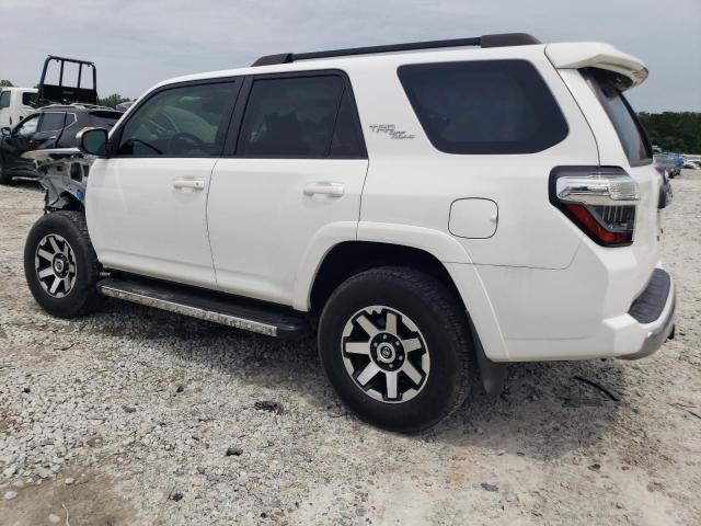 Photo 2 from auction – 2020 TOYOTA 4RUNNER SR with VIN JTEBU5JRXL5747308
