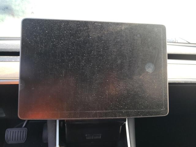 Photo 9 from auction – 2018 TESLA MODEL 3 with VIN 5YJ3E1EB3JF072022