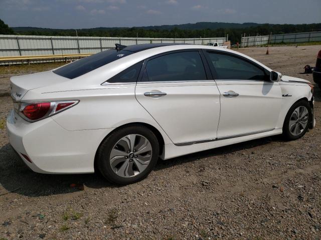 Photo 3 from auction – 2015 HYUNDAI SONATA HYB with VIN KMHEC4A41FA122449
