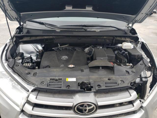 Photo 12 from auction – 2019 TOYOTA HIGHLANDER with VIN 5TDZZRFH9KS364691