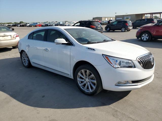 Photo 4 from auction – 2016 BUICK LACROSSE with VIN 1G4GB5G30GF209327